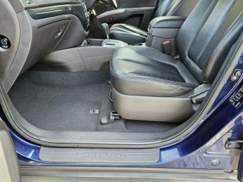 Hyundai Santa Fe 2.2 CRDi Premium Auto 4WD Euro 5 5dr (5 seat)