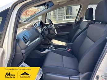 Honda Jazz FIT AUTO 1.5 HYBRID SELF CHARGE ( AUTOMATIC )