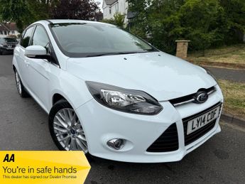 Ford Focus 1.6 ZETEC NAVIGATOR POWERSHIFT 1 OWNER+FSH+HUGE SPEC+SUPERB