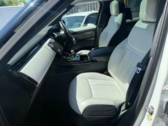 Land Rover Range Rover Sport 3.0 D300 MHEV Dynamic SE Auto 4WD Euro 6 (s/s) 5dr