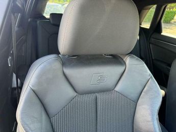 Audi Q3 1.5 TFSI CoD 35 S line S Tronic Euro 6 (s/s) 5dr