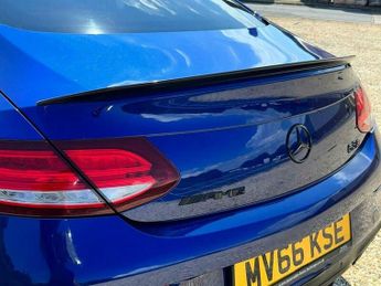Mercedes-Benz C Class 4.0 C63 V8 BiTurbo AMG S (Premium) Coupe 2dr Petrol SpdS MCT Eur