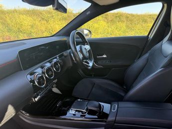 Mercedes-Benz A Class 1.5 A180d AMG Line (Executive) Hatchback 5dr Diesel 7G-DCT Euro 