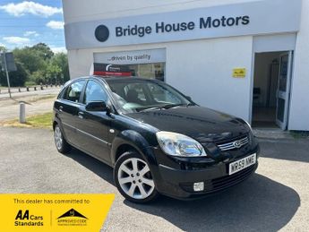 Kia Rio 1.6 Sport Hatchback 5dr Petrol Manual (145 g/km, 110 bhp)