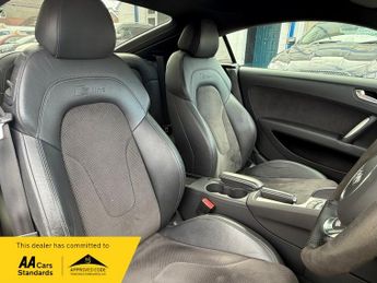 Audi TT TDI QUATTRO S LINE BLACK EDITION