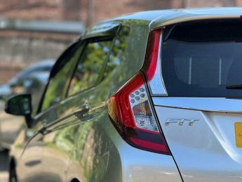 Honda Jazz 1.3 i-VTEC EX Navi CVT Euro 6 (s/s) 5dr