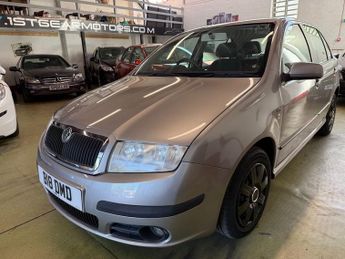 Skoda Fabia AMBIENTE 16V (75BHP)