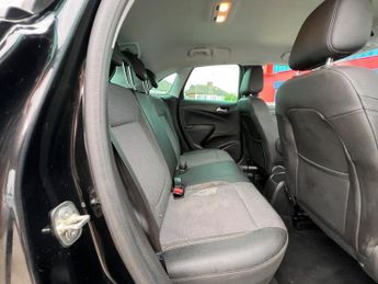 Vauxhall CROSSLAND 1.5 Turbo D Elite Edition Auto Euro 6 (s/s) 5dr 1owner+Nav+Camer
