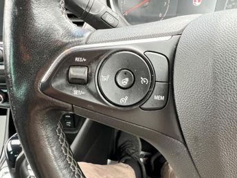 Vauxhall CROSSLAND 1.5 Turbo D Elite Edition Auto Euro 6 (s/s) 5dr 1owner+Nav+Camer