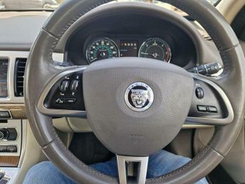 Jaguar XF 3.0d V6 Premium Luxury Auto Euro 5 (s/s) 4dr