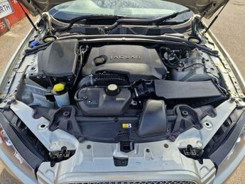 Jaguar XF 3.0d V6 Premium Luxury Auto Euro 5 (s/s) 4dr