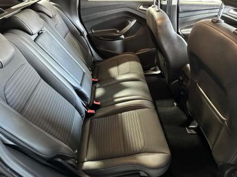 Ford Kuga TITANIUM EDITION TDCI