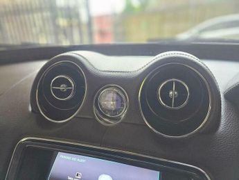 Jaguar XJ 3.0d V6 Luxury Auto Euro 5 4dr