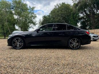 BMW 3 SERIES 2.0 330i M Sport Auto Euro 6 (s/s) 4dr