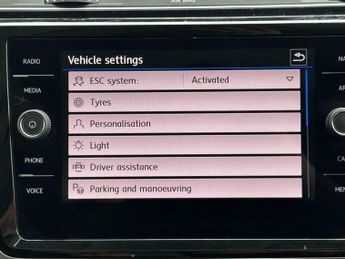 Volkswagen Touran 1.6 TDI SE Family DSG Euro 6 (s/s) 5dr