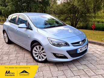 Vauxhall Astra 1.6 16v Elite Hatchback 5dr Petrol Manual Euro 5 (115 ps)