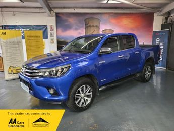 Toyota Hi Lux INVINCIBLE 4WD D-4D DCB