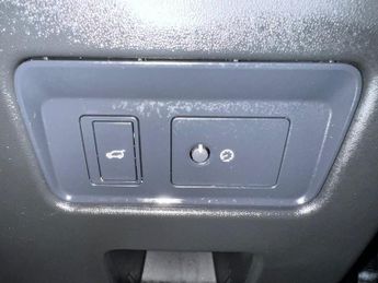 Land Rover Discovery SD6 LANDMARK