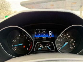 Ford Focus 1.0T EcoBoost Zetec Auto Euro 6 (s/s) 5dr