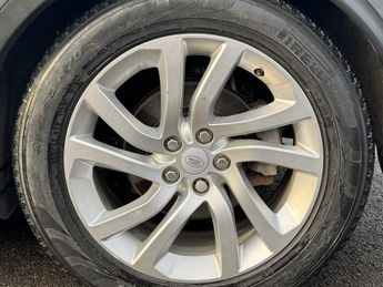 Land Rover Discovery 2.0 SD4 HSE SUV 5dr Diesel Auto 4WD Euro 6 (s/s) (240 ps)