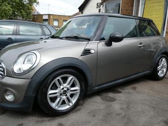 MINI Cooper D COOPER D