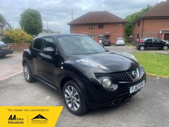 Nissan Juke 1.6 Tekna SUV 5dr Petrol CVT Euro 5 (117 ps)