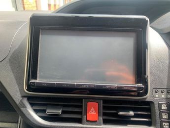 Toyota Noah 1.8 Hybrid 7 Seater