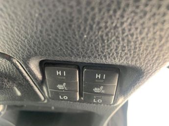 Toyota Noah 1.8 Hybrid 7 Seater