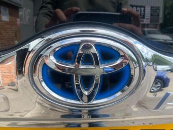 Toyota Noah 1.8 Hybrid 7 Seater