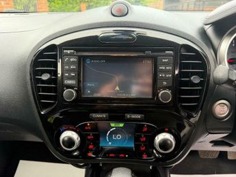 Nissan Juke 1.6 N-Connecta SUV 5dr Petrol XTRON Euro 6 (117 ps)