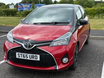 Toyota Yaris 1.33 Dual VVT-i Design Hatchback 5dr Petrol Manual Euro 6 (99 ps