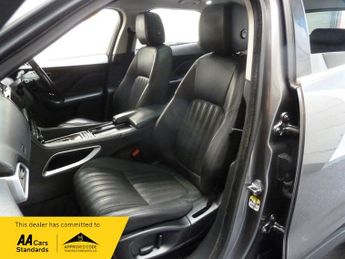 Jaguar F-Pace PORTFOLIO AWD