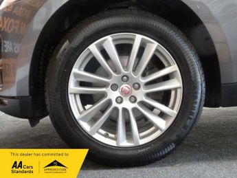 Jaguar F-Pace PORTFOLIO AWD