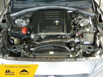 Jaguar F-Pace PORTFOLIO AWD