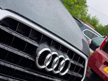 Audi Q3 TFSI S LINE