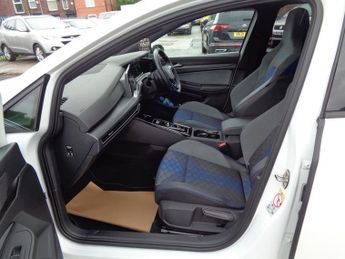 Volkswagen Golf 2.0 TSI R Hatchback 5dr Petrol DSG 4Motion Euro 6 (s/s) (320 ps)