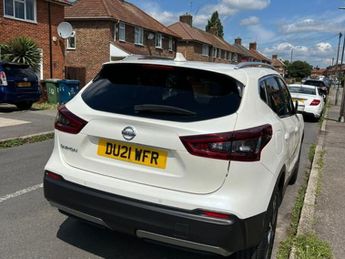 Nissan Qashqai 1.3 DiG-T 160 [157] N-Connecta 5dr DCT Glass Roof Euro 6