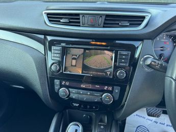 Nissan Qashqai 1.3 DiG-T 160 [157] N-Connecta 5dr DCT Glass Roof Euro 6