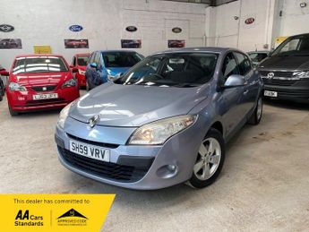 Renault Megane 1.6 16V Dynamique Hatchback 5dr Petrol Manual Euro 5 (110 ps)