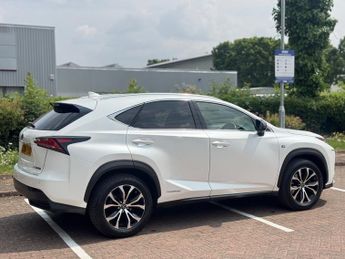 Lexus NX 300H F SPORT