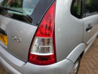 Citroen C3 1.6i 16V SX Hatchback 5dr Petrol Automatic (165 g/km, 107 bhp)