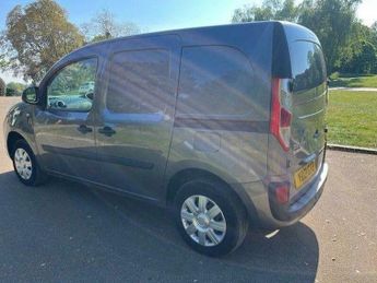 Renault Kangoo ZE ML20 33kWh Business+ Auto MWB 4dr (i)