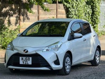 Toyota Yaris 1.3 VVT-i Icon CVT Euro 6 5dr