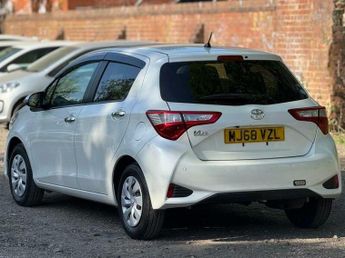 Toyota Yaris 1.3 VVT-i Icon CVT Euro 6 5dr