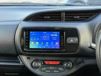 Toyota Yaris 1.3 VVT-i Icon CVT Euro 6 5dr