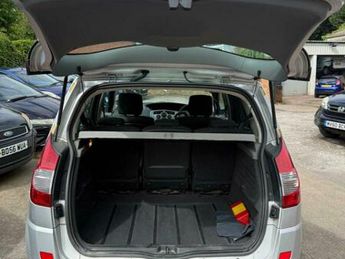 Renault Scenic 1.6 VVT Dynamique 5dr