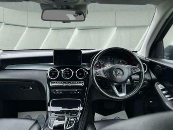 Mercedes-Benz C Class 2.1 GLC250d SE G-Tronic 4MATIC Euro 6 (s/s) 5dr