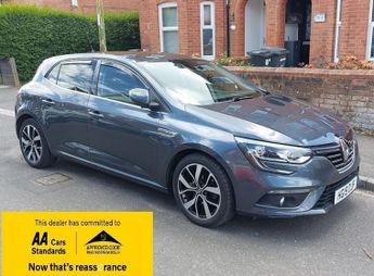 Renault Megane ICONIC TCE EDC