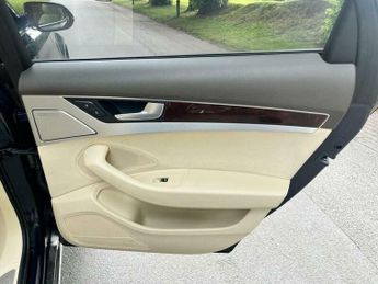 Audi A8 3.0 TDI V6 SE Executive Tiptronic quattro Euro 5 (s/s) 4dr