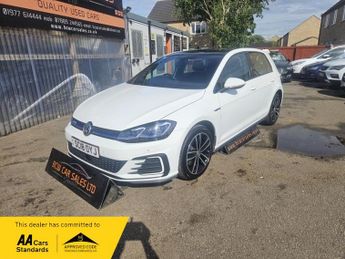 Volkswagen Golf GTE DSG